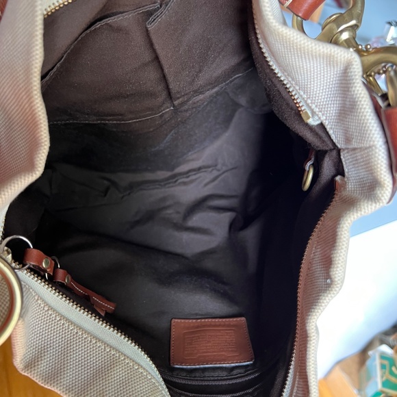 Coach Legacy Signature White Canvas Bag - Picture 7 of 8